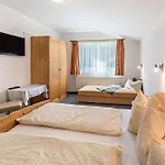 Helena Apartman *