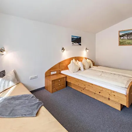 Διαμέρισμα Helena *