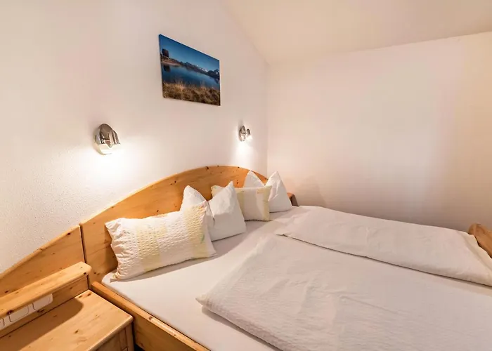 Helena شفينداو